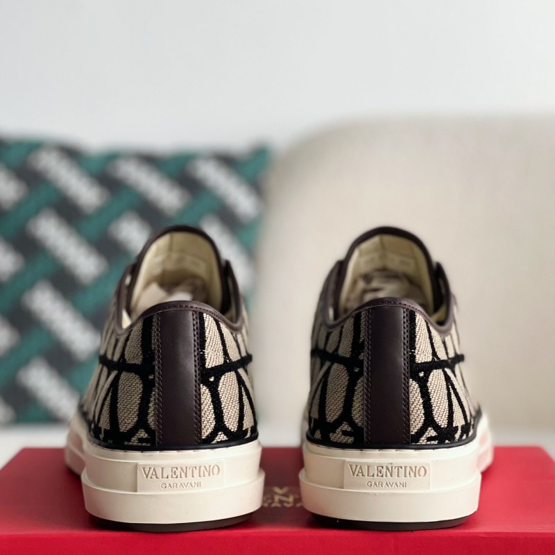 va*t*no Sneakers