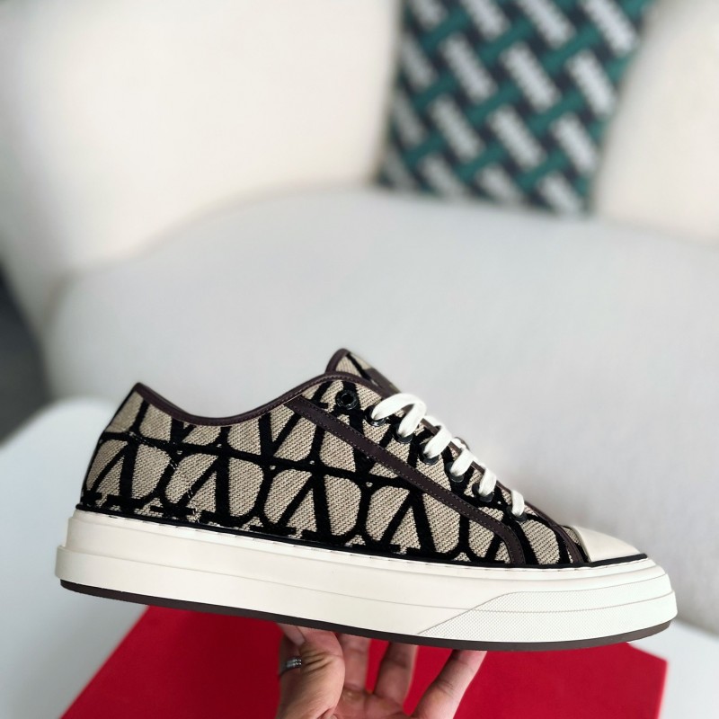 va*t*no Sneakers