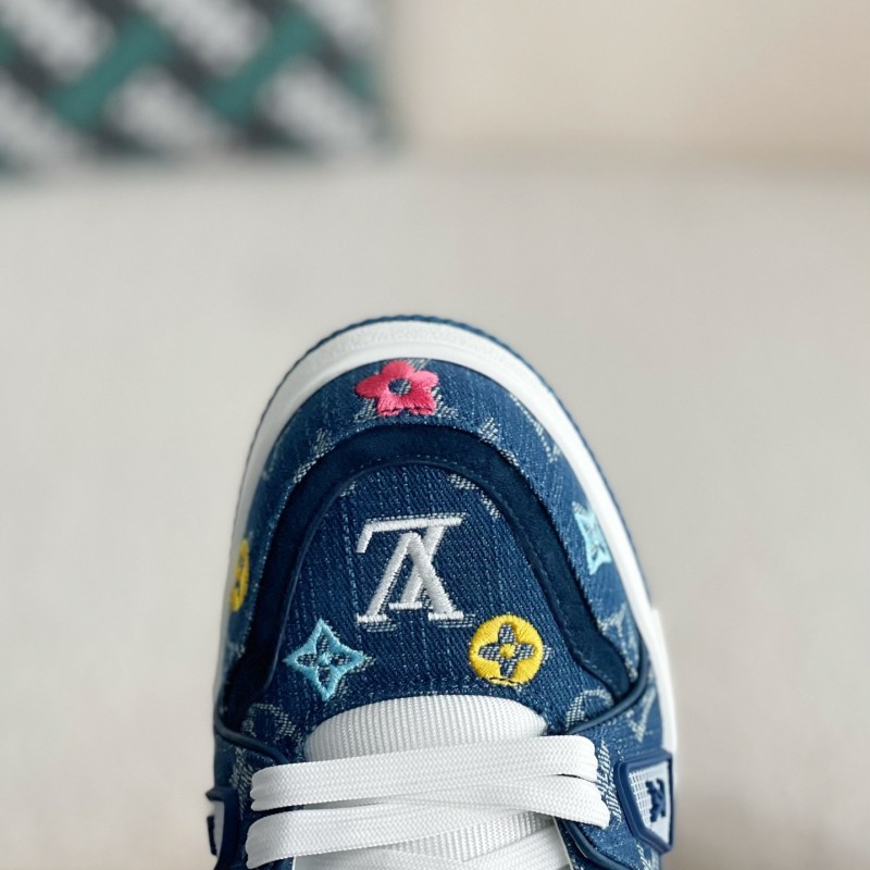L0*is V*t0n TRAINER SNEAKERS
