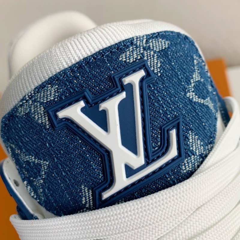 L0*is V*t0n TRAINER SNEAKERS