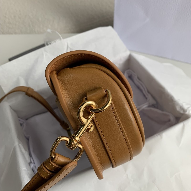 D*0r Bobby East-West Armpit bag Size:21*5*12cm