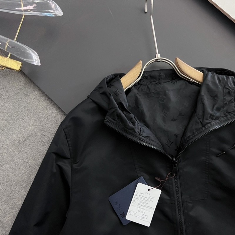 L0*is V*t0n 24 new double-sided printed Presbyterian jacket