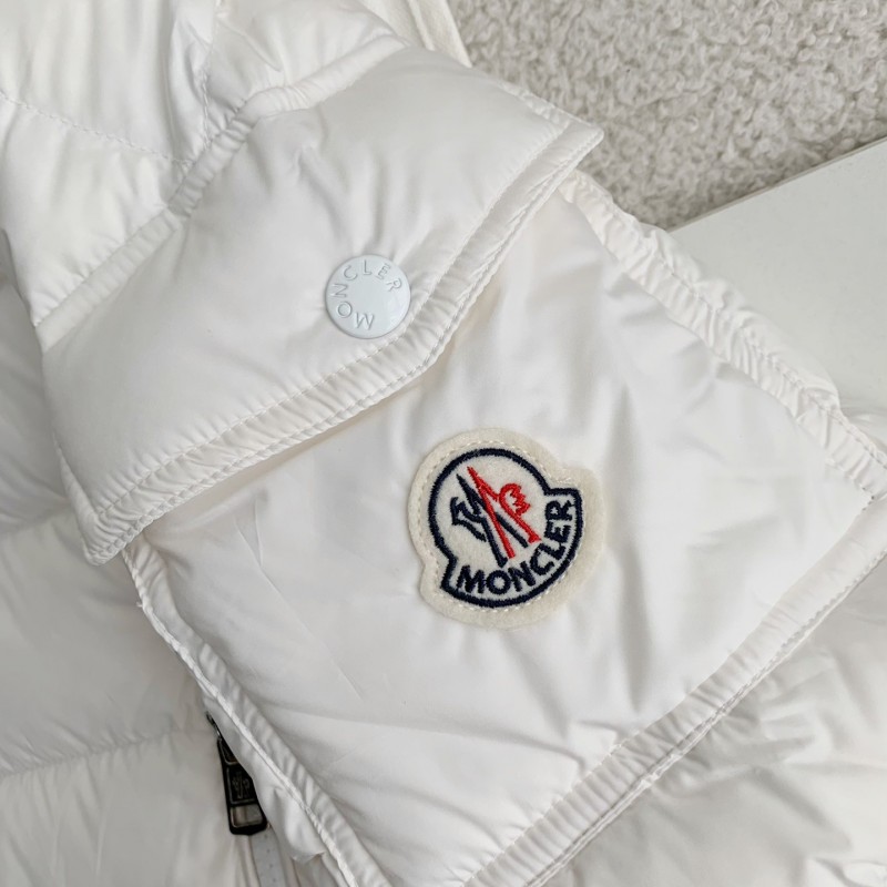 Moncler Montbeliard down jacket