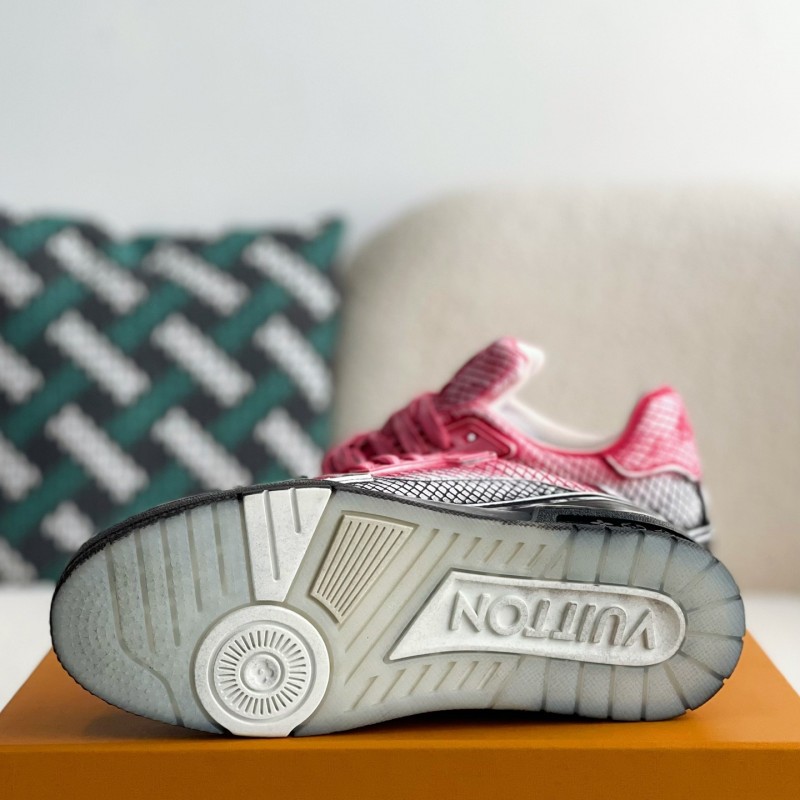L0*is V*t0n TRAINER SNEAKERS