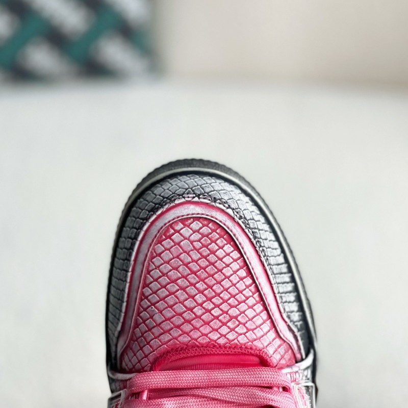 L0*is V*t0n TRAINER SNEAKERS